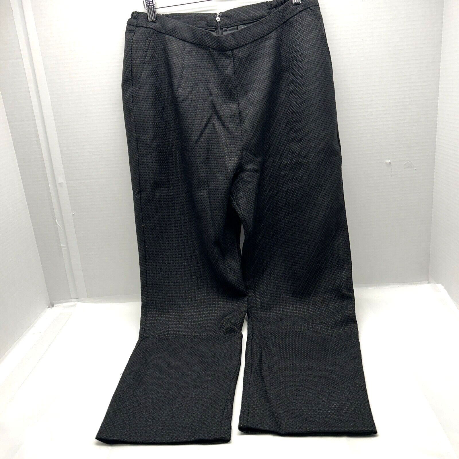 Ashro Dress Trousers Slacks Black Textured Back Zip Slight Flare Size 16 Women